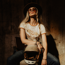 Lade das Bild in den Galerie-Viewer, T-Shirt - Retro Ride like a Girl