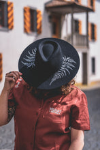 Lade das Bild in den Galerie-Viewer, Fedora - Farn