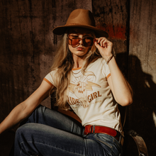 Lade das Bild in den Galerie-Viewer, T-Shirt - Retro Ride like a Girl