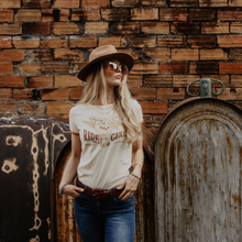 Lade das Bild in den Galerie-Viewer, T-Shirt - Retro Ride like a Girl