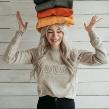 Lade das Bild in den Galerie-Viewer, Sweatshirt - Motogirl