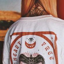 Lade das Bild in den Galerie-Viewer, T-Shirt - Wild Heart