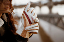Lade das Bild in den Galerie-Viewer, Handschuhe - 70s Stripes
