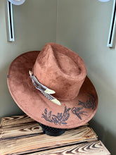 Lade das Bild in den Galerie-Viewer, Fedora - Schwalbe