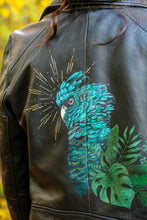 Lade das Bild in den Galerie-Viewer, Lederjacke - Kakadu