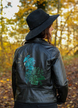 Lade das Bild in den Galerie-Viewer, Lederjacke - Kakadu