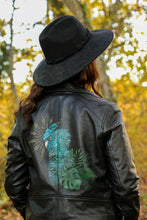 Lade das Bild in den Galerie-Viewer, Lederjacke - Kakadu