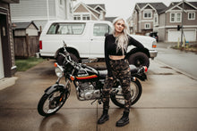 Lade das Bild in den Galerie-Viewer, Lara Cargohose - Camo