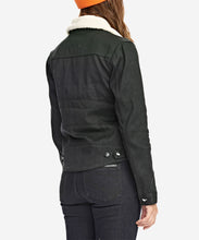 Lade das Bild in den Galerie-Viewer, Unbreakable Jacket