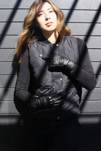 Lade das Bild in den Galerie-Viewer, Aura Heated Vest