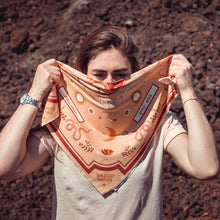 Lade das Bild in den Galerie-Viewer, Schal - Make life epic