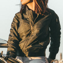 Lade das Bild in den Galerie-Viewer, Glory Jacke - Schwarz