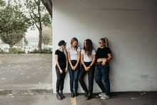 Lade das Bild in den Galerie-Viewer, Ellie Jeans