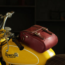 Lade das Bild in den Galerie-Viewer, Tank & Tail Bag - Rot