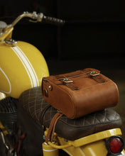 Lade das Bild in den Galerie-Viewer, Tank & Tail Bag - Hellbraun
