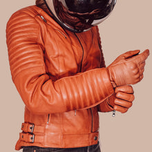 Lade das Bild in den Galerie-Viewer, Wild & Free Lederjacke - Rot