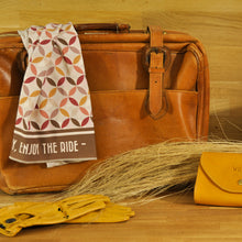 Lade das Bild in den Galerie-Viewer, Schal - Chestnut