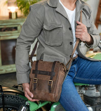 Lade das Bild in den Galerie-Viewer, Tank &amp;  Tail Bag - Braun
