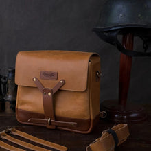 Lade das Bild in den Galerie-Viewer, Messenger Bag
