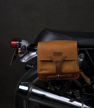 Lade das Bild in den Galerie-Viewer, Messenger Bag
