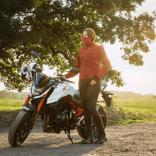 Lade das Bild in den Galerie-Viewer, VORBESTELLUNG Vega - Motorradjacke
